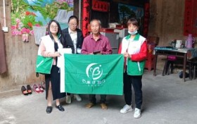 东安社工:“开展特困、低保家庭常态化定期入户走访”