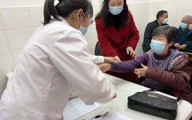​湘机小学教育集团：“速度+温度”为老年人疫苗接种保驾护航